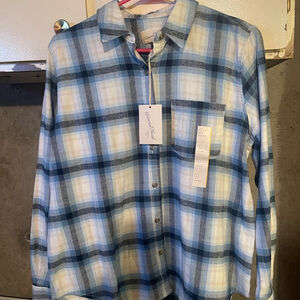 NWT Universal Thread Womens Long Sleeved Button Up Shirt Size Small